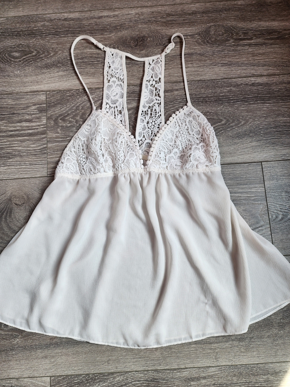 Dainty White Lace-Trim Flowy Y2K Cami Top Size Medium Fairycore